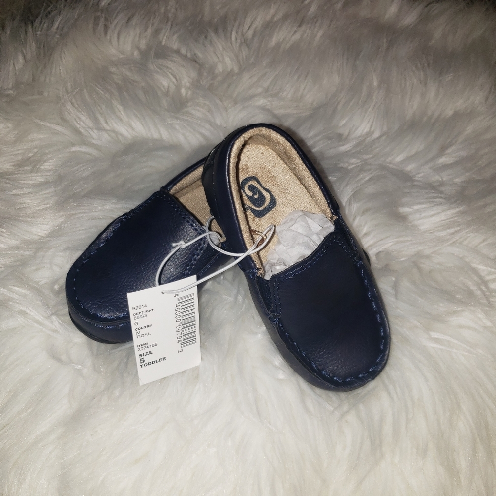 Children's Place black loafer size 5